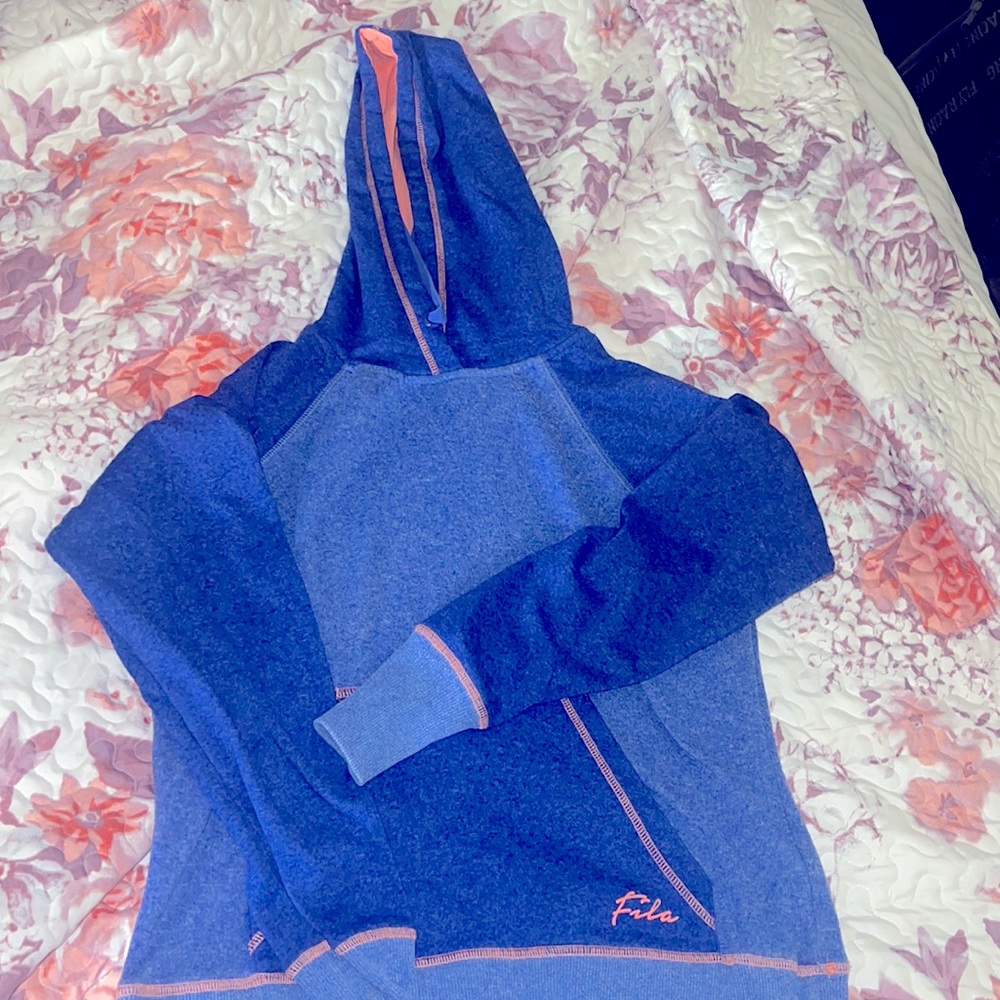 Fila thin hoodie medium